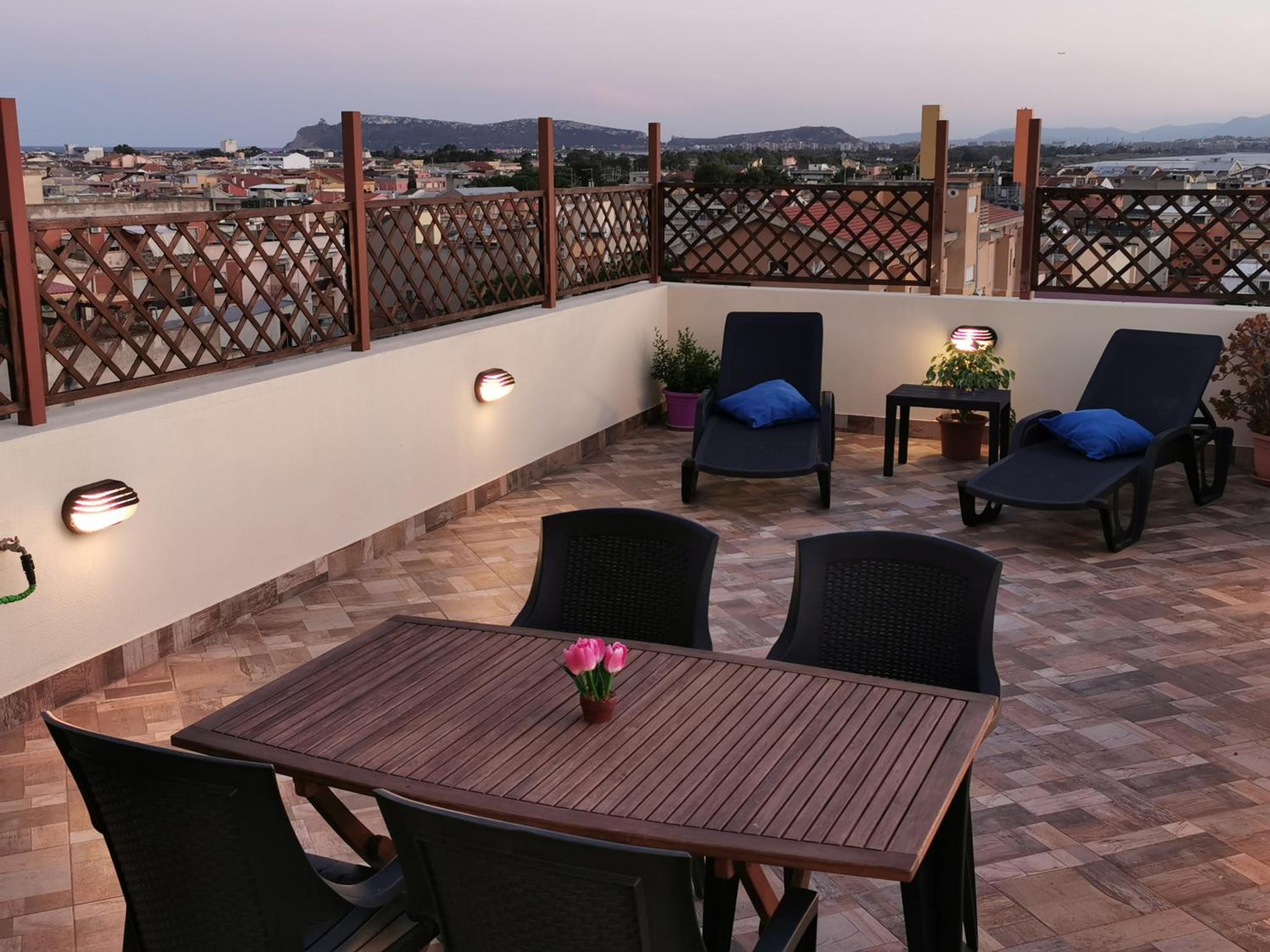 Апартаменти Sardegna Relax Куарту-Сант'Елена Екстер'єр фото
